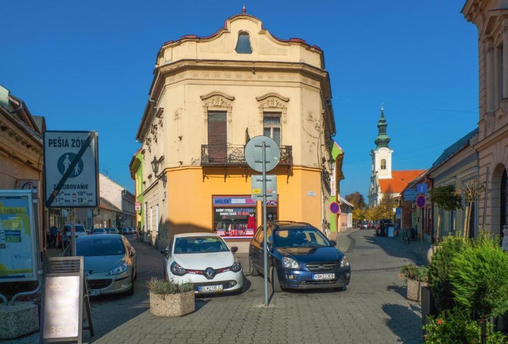 Apartman Zara Komárno Zewnętrze zdjęcie